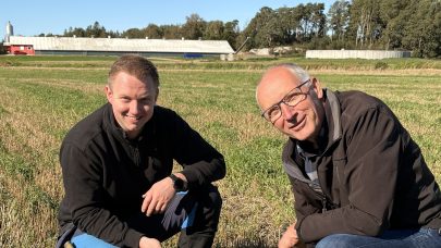 Bonde Jens Ludvig Sørli og mentor Erik Sørli. Foto: Stine Helland